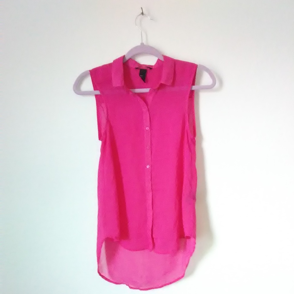 3/$20! H&M Pink Sheer Sleeveless Button Up